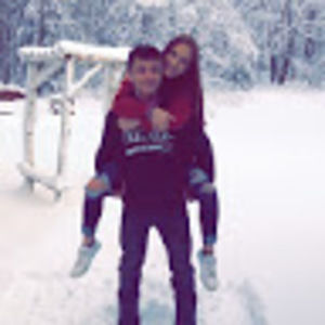 Meet your Posher, Avery